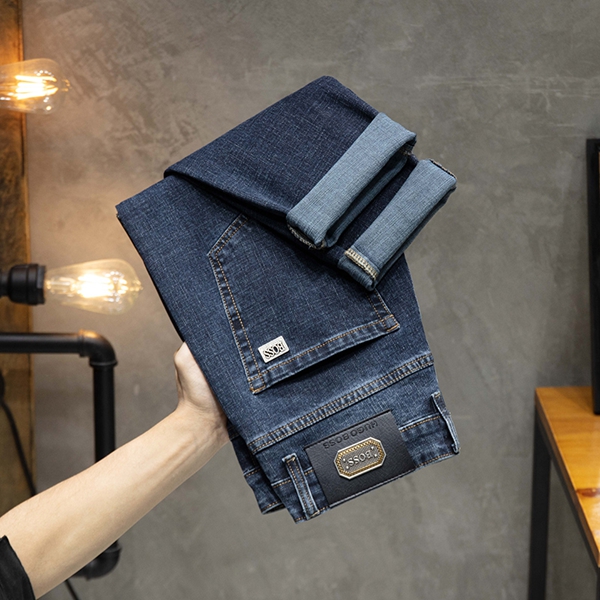 ブランドジーンズ側面デザイン